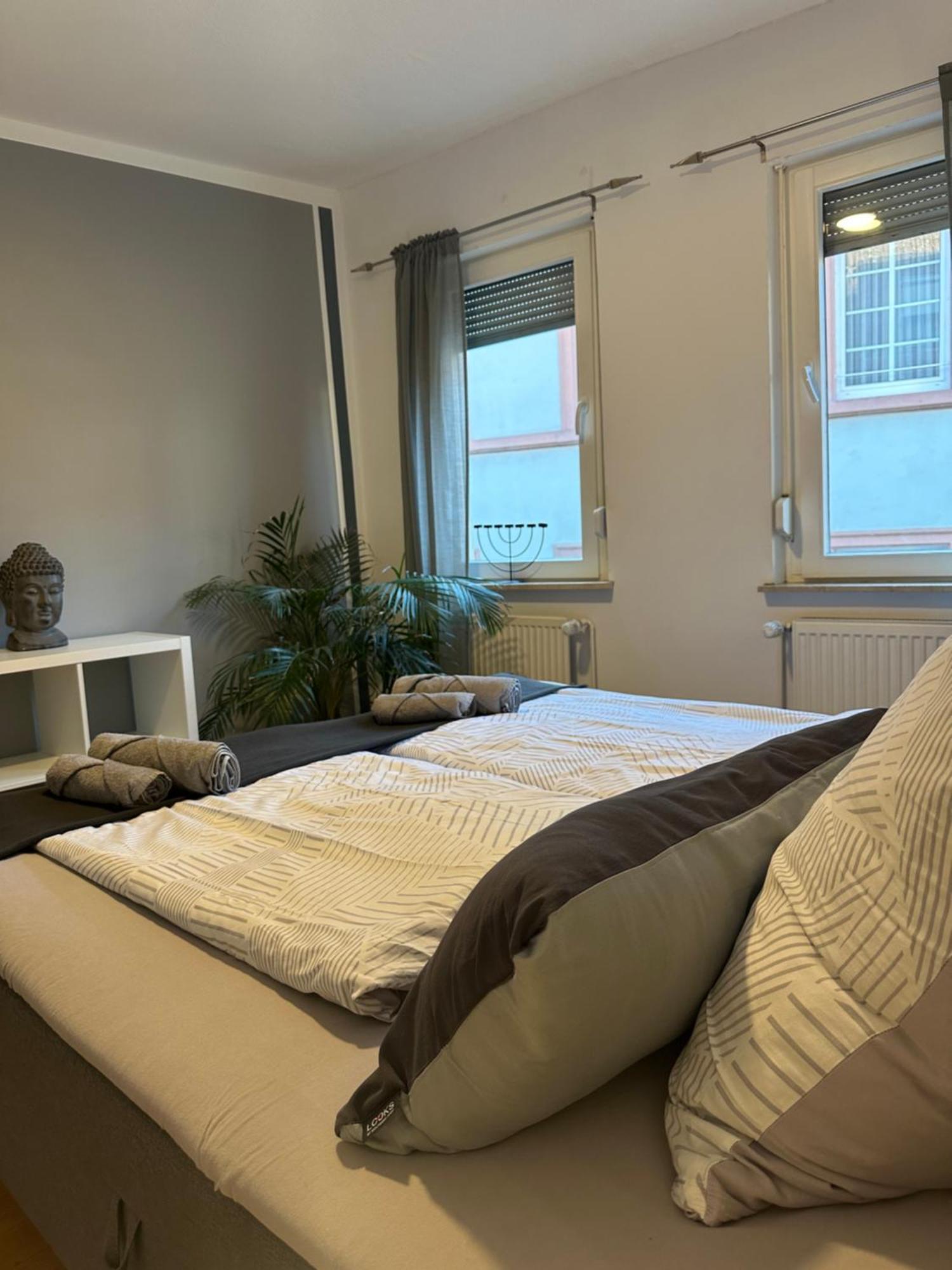 Ferienwohnung Am Berg Бад Бергцаберн Екстериор снимка